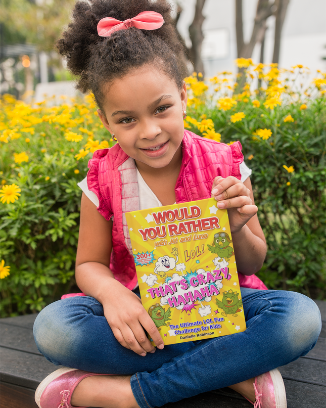 Would You Rather with Jet and Luna - Book For Kids – 300+ Hilarious, Silly, and Challenging Questions to Make You Laugh (Ages 5–13)